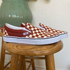 VANS CHECKERED SLIP ON